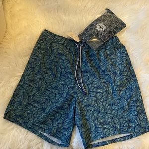 NWT Peter Millar men’s swim trunks